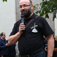 Daniel Sterzík - alias Vidlák při projevu v Domažlicích na mítinku koalice STAČILO!