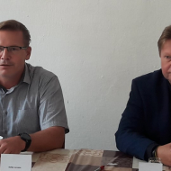 Zleva Jaroslav Rehák - 3. na kandidátce, vpravo lídr kandidátky - Jiří Valenta