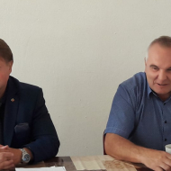 Zleva lídr kandidátky - Jiří Valenta, vpravo Josef Švarcbek - 2. na kandidátce