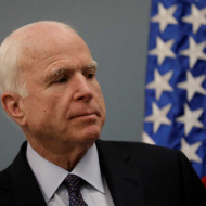 Americký senátor McCain, jestřáb a válečný štváč, který zemřel 25.8.2018, ve věku 81 let