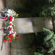 Památník obětem fašistického teroru v Suchém lomu ve Vejprnicích